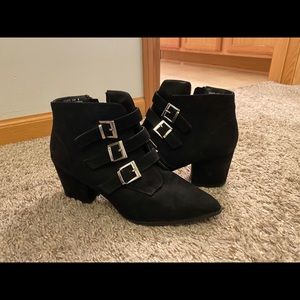 Fashion Nova boots
